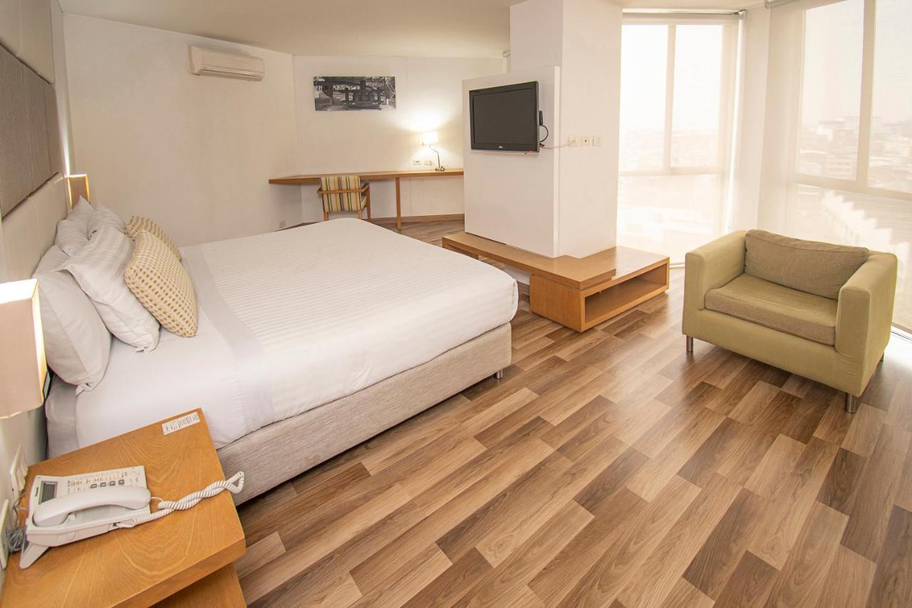 Hotel Cosmos קאלי מראה חיצוני תמונה