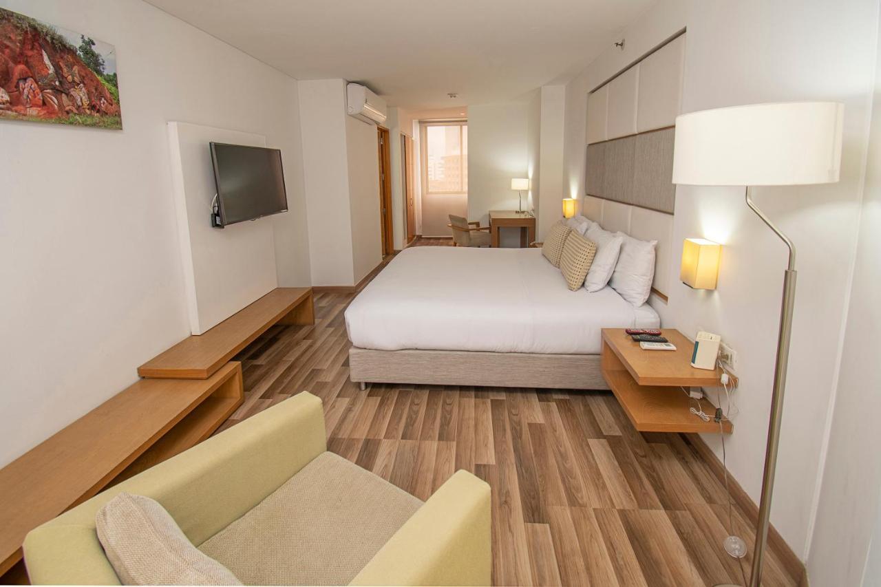 Hotel Cosmos קאלי מראה חיצוני תמונה