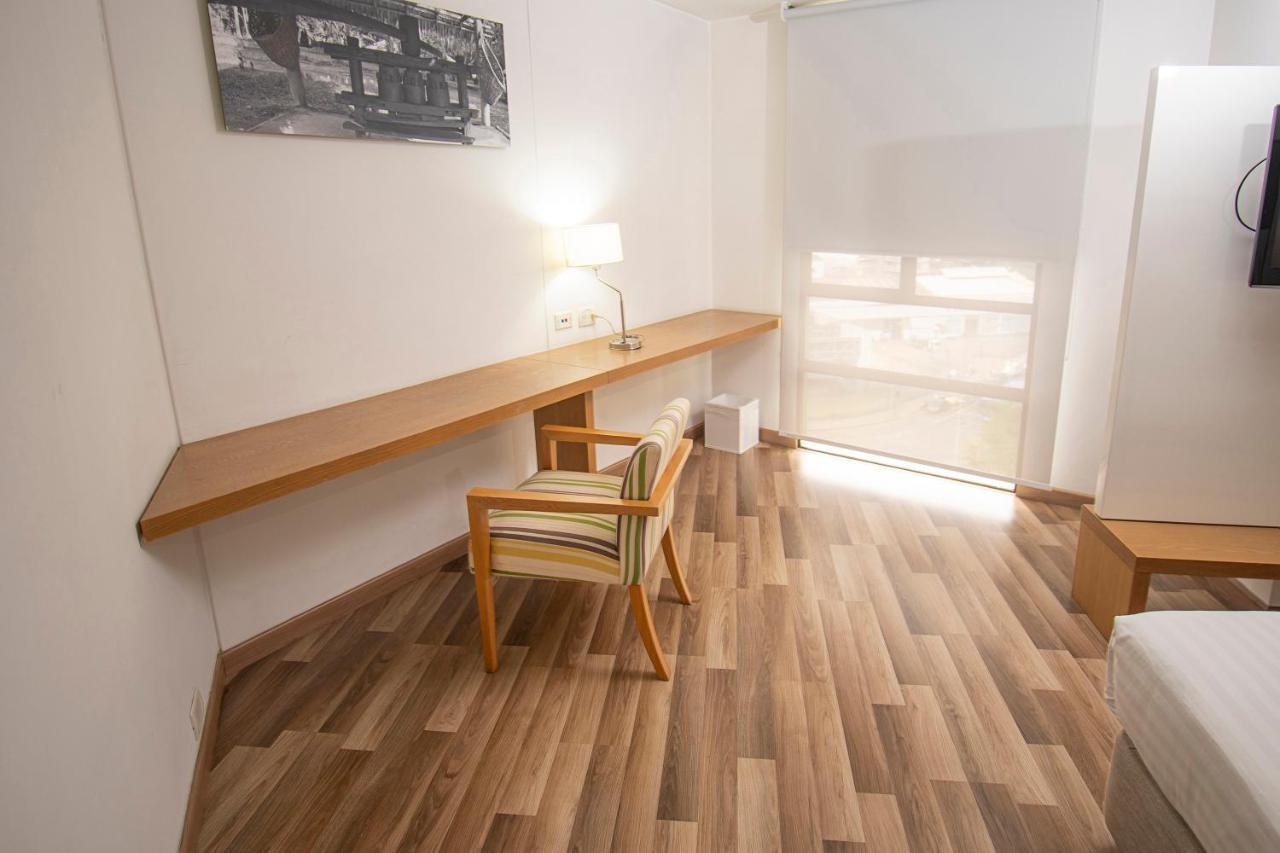 Hotel Cosmos קאלי מראה חיצוני תמונה