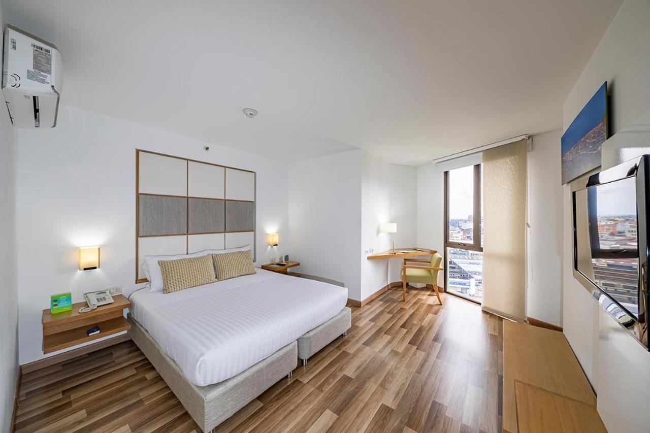 Hotel Cosmos קאלי מראה חיצוני תמונה